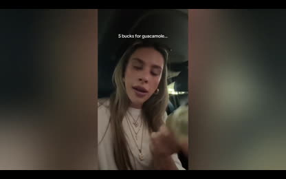 Biggest Fast Food Chains Are Falling Apart As People Freak Out About Prices